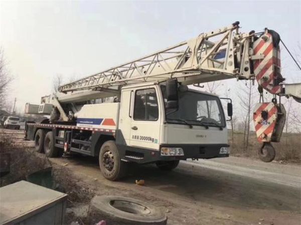 洞口县吊车出租电话_吊车出租公司建议广大驾驶员要减少怠